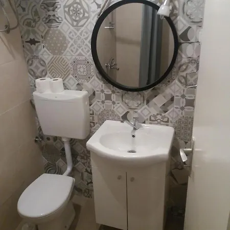 Danijela Apartment *