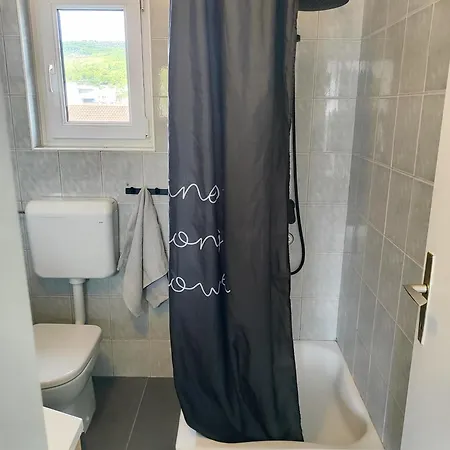 Danijela Apartamento Tribalj